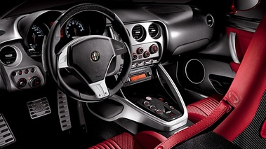 Alfa Romeo 8C Competizione intérieur