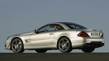 SL 63 AMG grise 3/4 arrière gauche