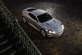 Aston Martin DBS grise 3/4 top shot