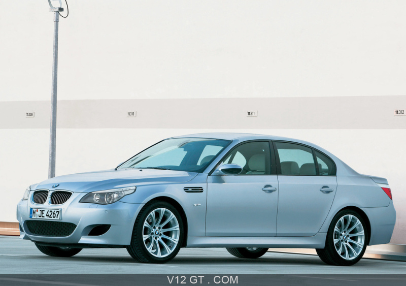 BMW M5 E60 : cette automobile est qualifiée de GT des pères de famille