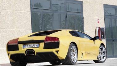 Lamborghini Murciélago LP 640 jaune 3/4 arrière droit