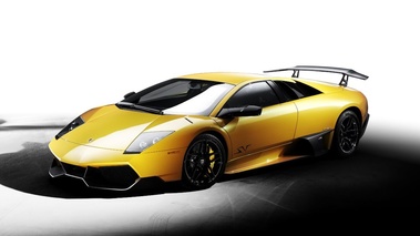 Lamborghini Murcielago LP 670-4 SV-jaune-3/4 avant (2)