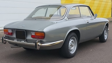ALFA ROMEO GTV 2000 Coupé Bertone 1971 - 