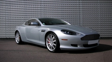 ASTON MARTIN DB9 2006 - 