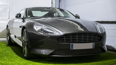 ASTON MARTIN DB9 2015 - 