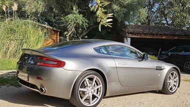 ASTON MARTIN v8 vantage 2008 - face avant 