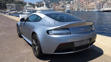 ASTON MARTIN V8 Vantage N430 2016 - 