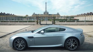 ASTON MARTIN V8 Vantage - VENDU 2013 - profil