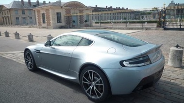 ASTON MARTIN V8 Vantage - VENDU 2013 - 3/4 avant gauche