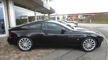 ASTON MARTIN Vanquish - VENDU 2003 - 