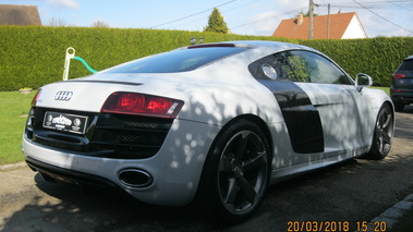 AUDI R8 V 10 525 R TRONIC 2011 - 