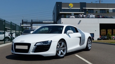 AUDI R8 V8 - VENDU 2010 - 