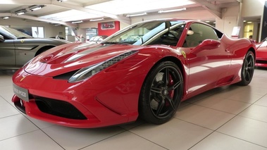 FERRARI 458 Speciale 2014 - 