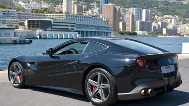 FERRARI F12 Berlinetta - VENDU 2013 - 