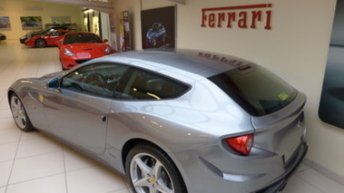 FERRARI FF - VENDU 2011 - 3/4 arrière gauche