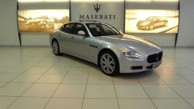 MASERATI Quattroporte - VENDU 2010 - Vue 3/4 avant droit