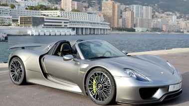 PORSCHE 918 Spyder - VENDU 2015 - 