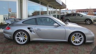 PORSCHE 997 GT2 - VENDU 2008 - profil