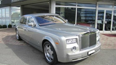 ROLLS ROYCE Phantom LWB - VENDU 2007 - 3/4 avant droit