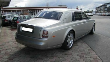 ROLLS ROYCE Phantom LWB - VENDU 2007 - 3/4 arrière droit