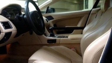 Aston Martin V8 Vantage Vendu 2007 Petites Annonces