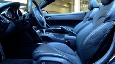 AUDI R8 V10 Spyder - VENDU 2010 - intérieur