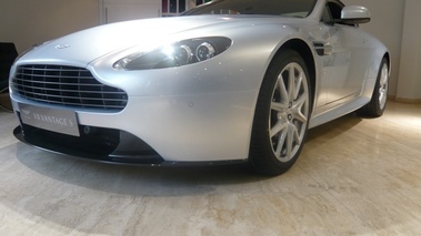 ASTON MARTIN V8 Vantage S - VENDU 2011 - 3/4 avant gauche