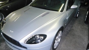 ASTON MARTIN V8 Vantage - VENDU 2008 - Vue dessus