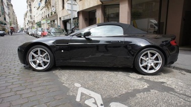 ASTON MARTIN Vantage Roadster 2007 - Vue 3/4 avant gauche décapoté