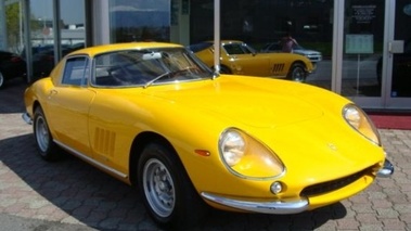 FERRARI 275 GTB/2 - VENDU 1966 - Vue 3/4 avant droit