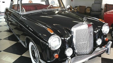 MERCEDES BENZ 220 SE Ponton 1960 - 3/4 avant droit