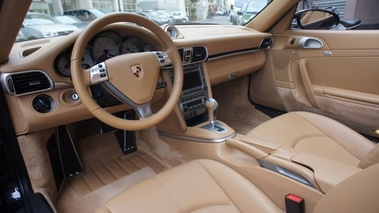 PORSCHE 997 Turbo - VENDU 2008 - Vue 3/4 avant gauche décapoté