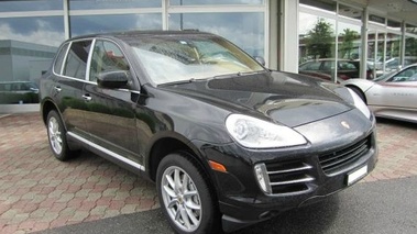 PORSCHE Cayenne S 2008 - Vue 3/4 avant droit