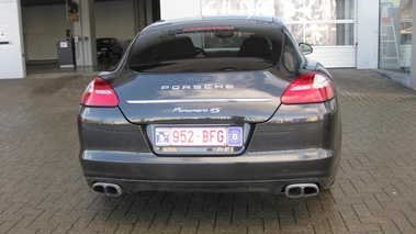 PORSCHE Panamera 4S - VENDU 2010 - face arrière