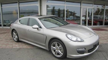 PORSCHE Panamera S - VENDU 2010 - 3/4 avant droit