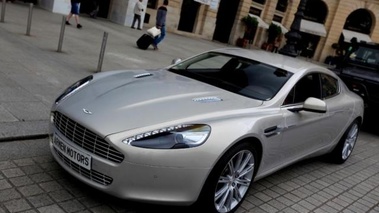 ASTON MARTIN Rapide 2010 - 3/4 avant gauche