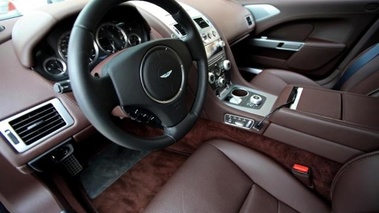 ASTON MARTIN Rapide 2010 - 3/4 avant gauche