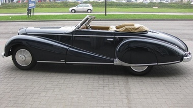 DELAHAYE 135 M - VENDU 1949 - Vue3/4 avant droit