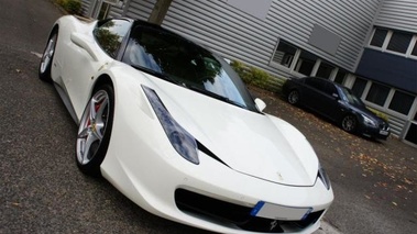 FERRARI 458 Italia 2011 - 3/4 avant droit