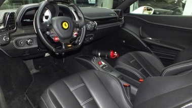 FERRARI 458 Italia 2011 - 3/4 avant droit