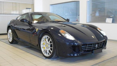 FERRARI 599 GTB Fiorano - VENDU 2006 - 3/4 avant droit