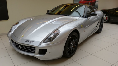 FERRARI 599 GTB - VENDU 2007 - 3/4 avant gauche