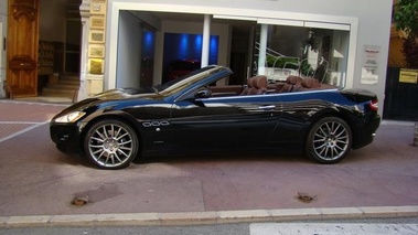 MASERATI GranCabrio - VENDU 2011 - profil