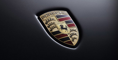 Porsche est un constructeur d'automobiles allemand fondé en 1931 par Ferry Porsche Porsche est un constructeur d'automobiles allemand fondé en 1931 par Ferry Porsche